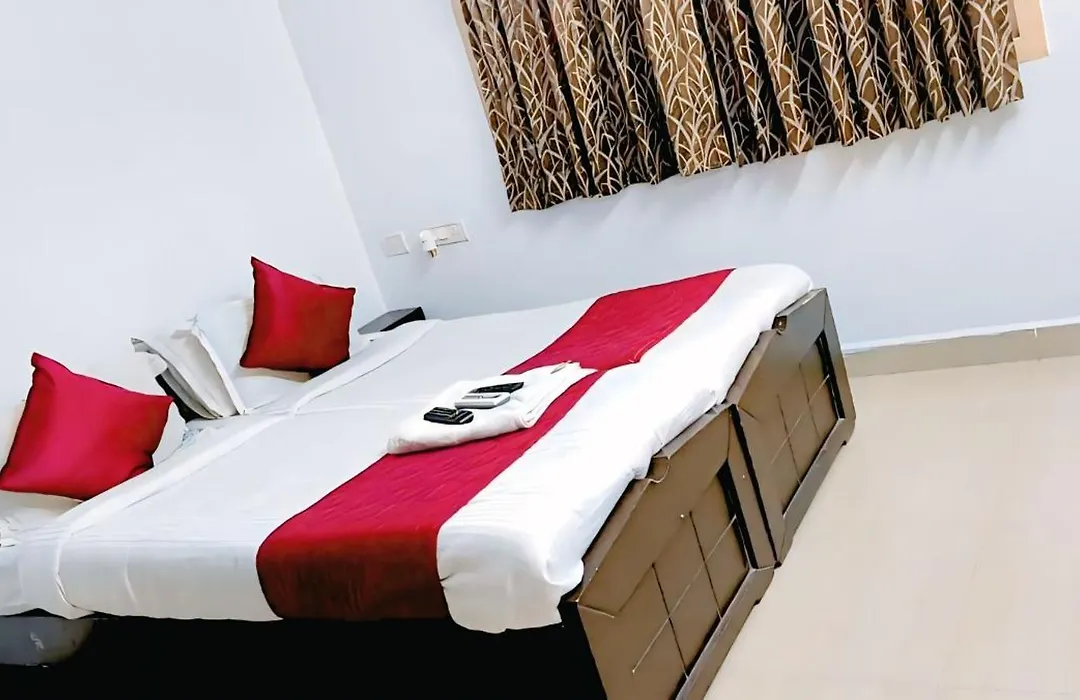 Swarna Sudarshan Service Apartments Sholinganallur-1
